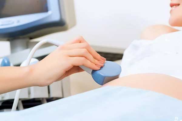 高齡女性科學備孕指南 關鍵檢查與營養準備